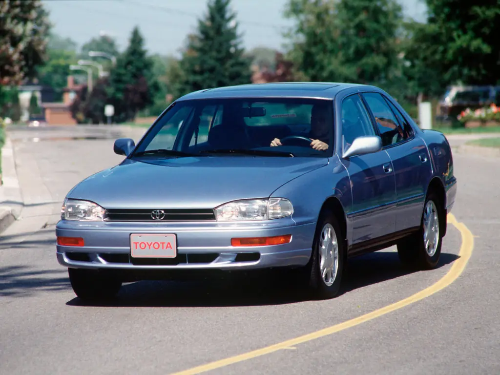 Toyota Camry (MCV10, SXV10, VCV10) 3 поколение, седан (09.1991 - 06.1996)